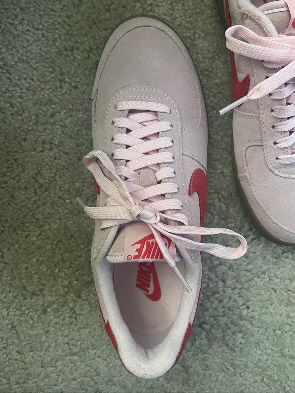 Nike Women's Field General Shoes - Picture 9 of 12